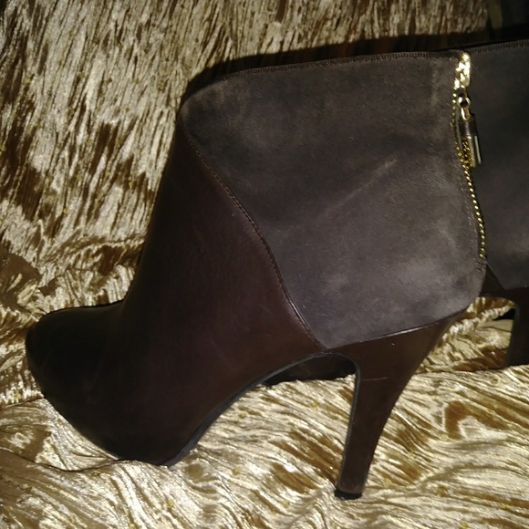 Me Too Booties - Picture 2 of 4